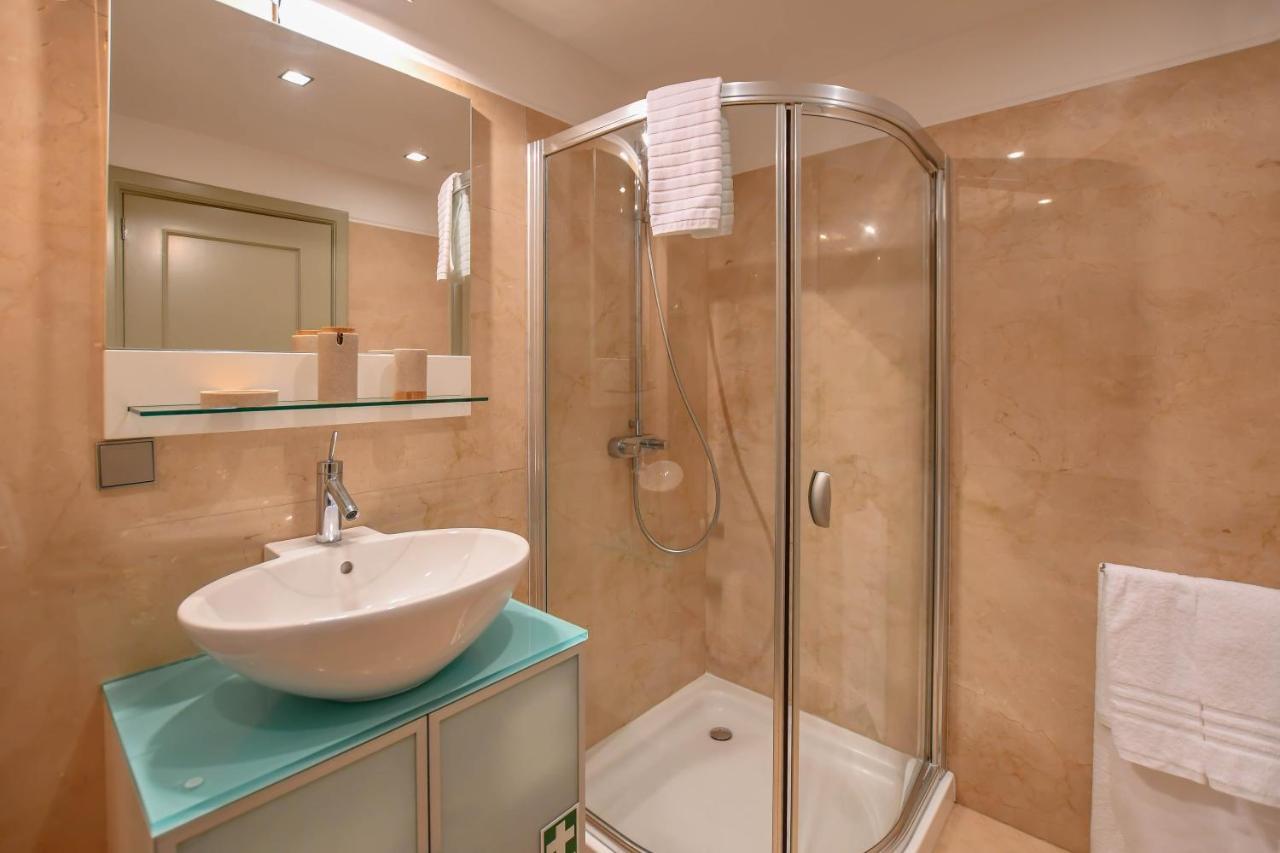 Apartamento Costa Do Sol فونشال المظهر الخارجي الصورة